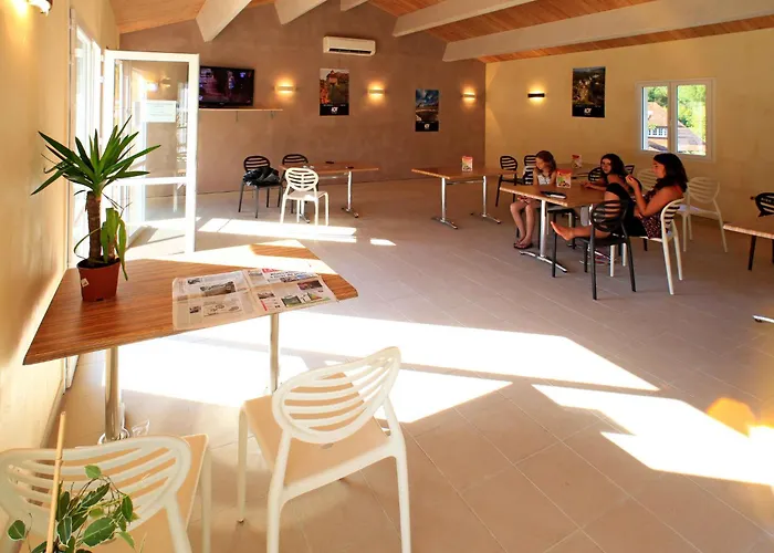 Les Hameaux De Pomette-chalet 6 Pers- By Interhome